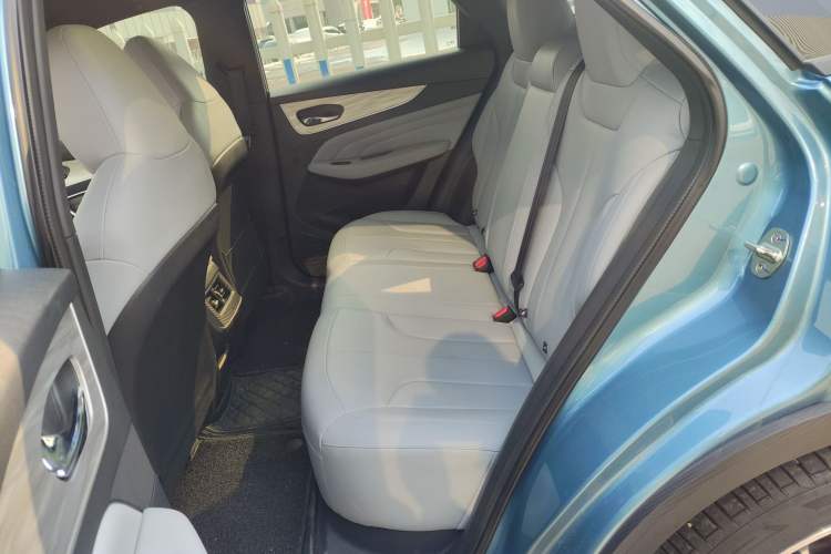 Used Venucia V DD-i 2025 Orca 150km Joyful Journey Edition Interior 4