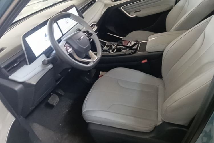 Used Venucia V DD-i 2025 Orca 150km Joyful Journey Edition Left Front Seat
