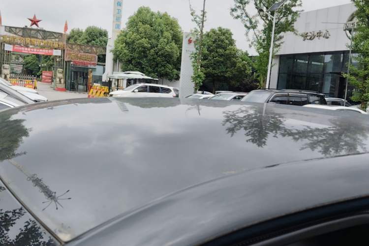 Used Venucia V DD-i 2025 Orca 150km Joyful Journey Edition Roof