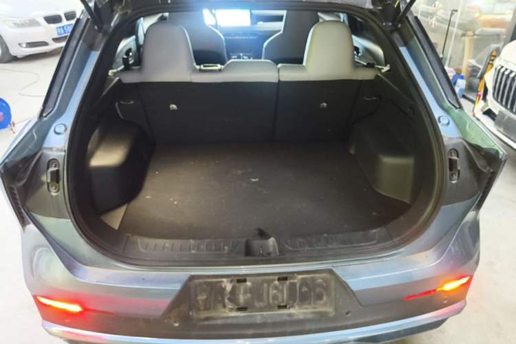 Used Venucia V DD-i 2025 Orca 150km Joyful Journey Edition Trunk