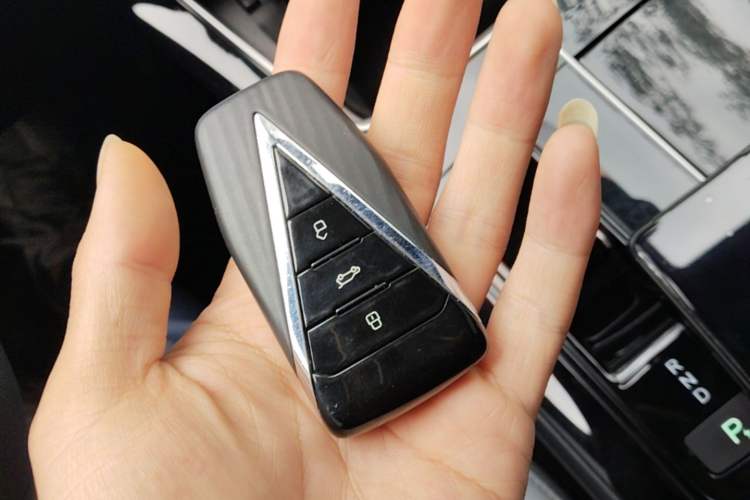 Used Venucia V DD-i 2025 Orca 150km Joyful Journey Edition Vehicle Key