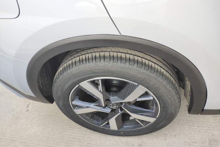 Used Venucia V DD-i 2025 Orca 150km Joyful Journey Edition Exterior 8