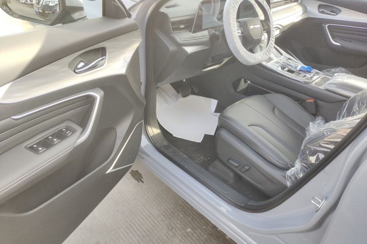 Used Venucia V DD-i 2025 Orca 150km Joyful Journey Edition Interior 3
