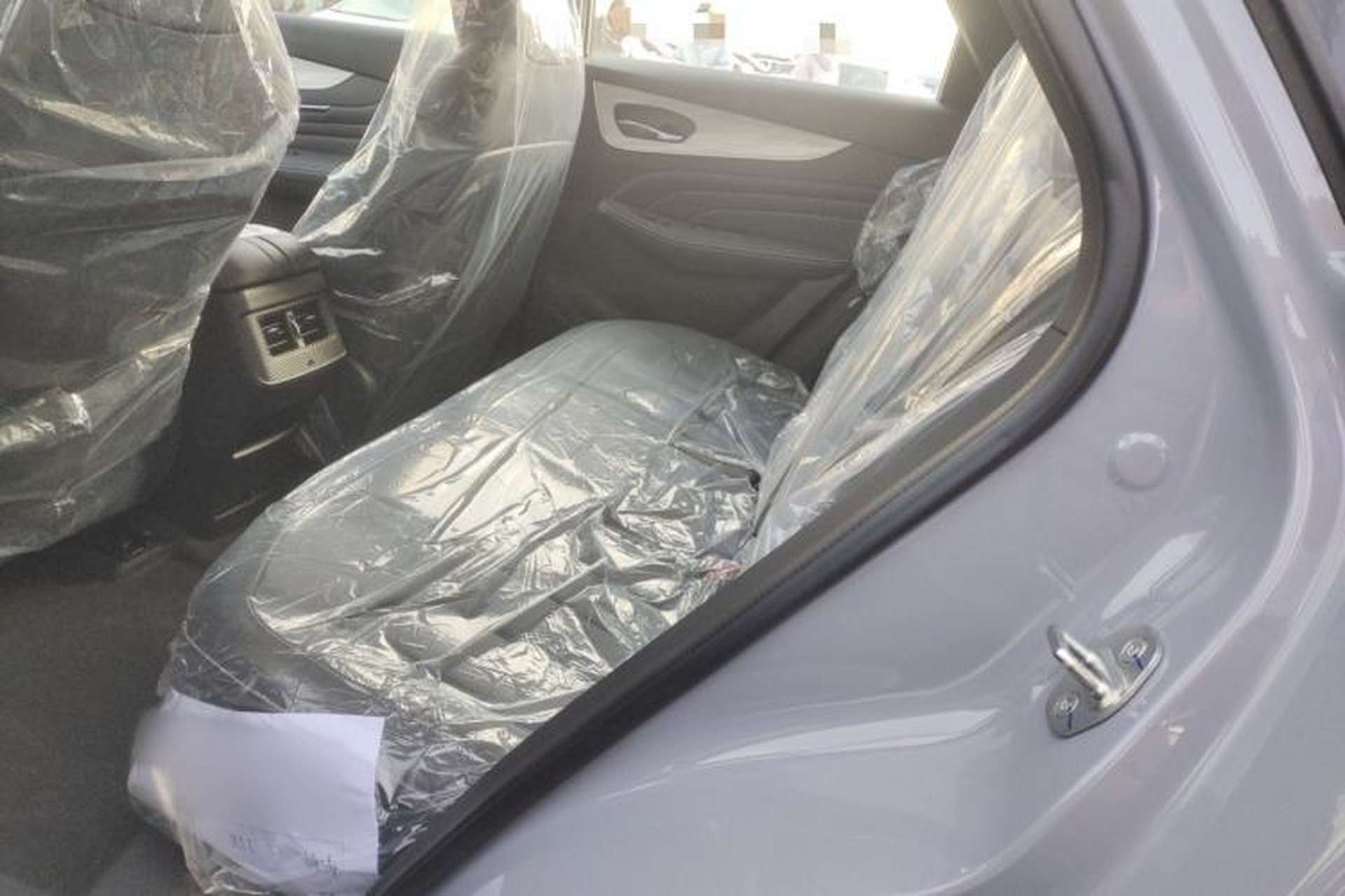 Used Venucia V DD-i 2025 Orca 150km Joyful Journey Edition Interior 4