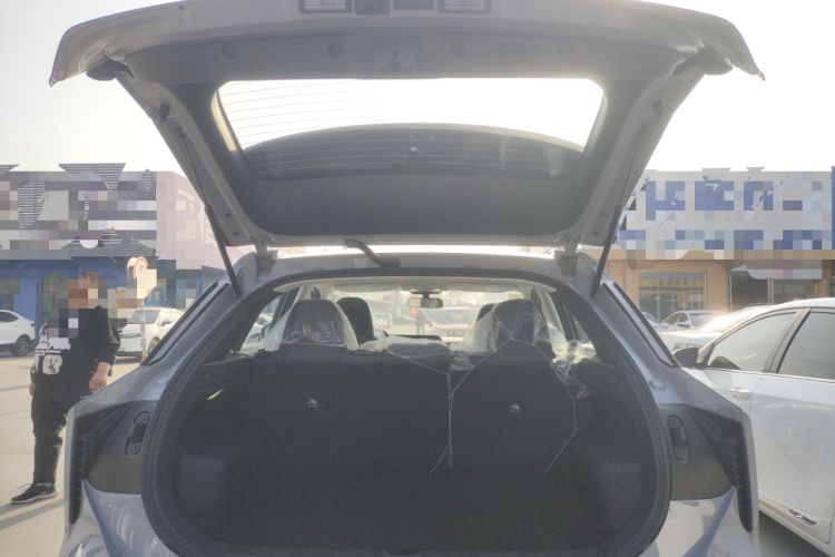 Used Venucia V DD-i 2025 Orca 150km Joyful Journey Edition Trunk