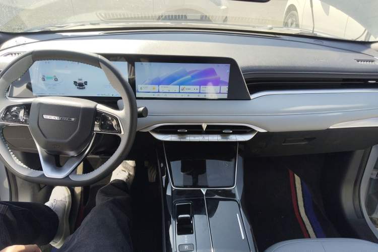 Used Venucia V DD-i 2025 Orca 150km Joyful Journey Edition Audio And AC Panel