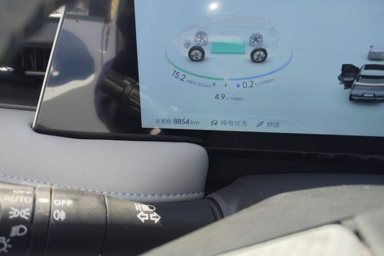 Used Venucia V DD-i 2025 Orca 150km Joyful Journey Edition Odometer Close Up