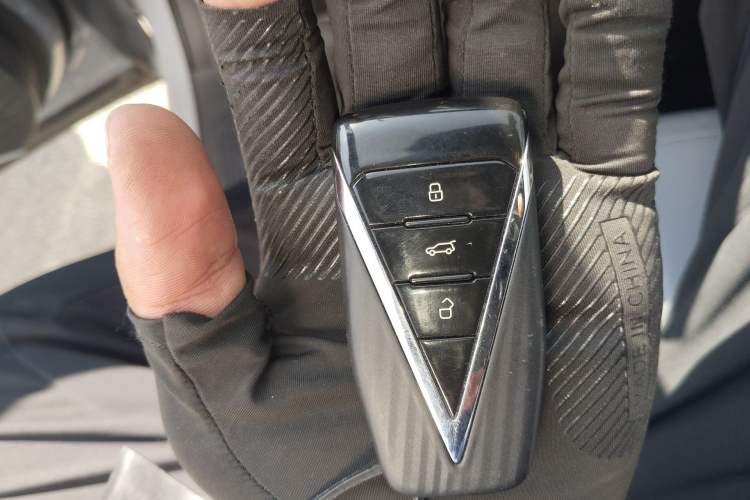 Used Venucia V DD-i 2025 Orca 150km Joyful Journey Edition Vehicle Key