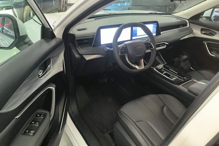 Used Venucia V DD-i 2025 Orca 150km Joyful Journey Edition Driver Seat