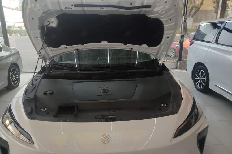 Used Venucia V DD-i 2025 Orca 150km Comfort Edition Engine Bay