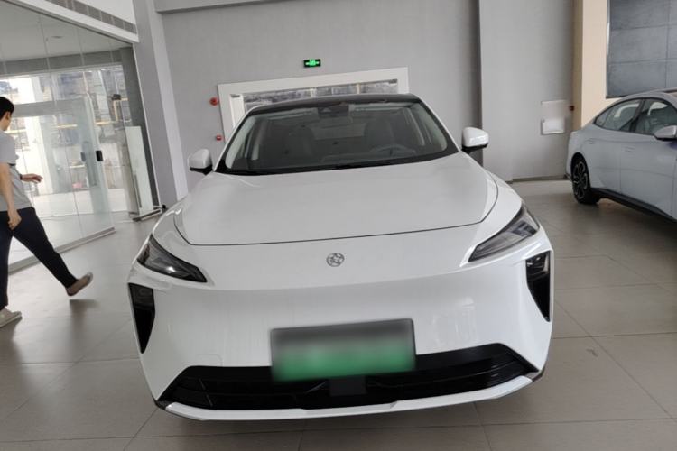Used Venucia V DD-i 2025 Orca 150km Joyful Journey Edition Front