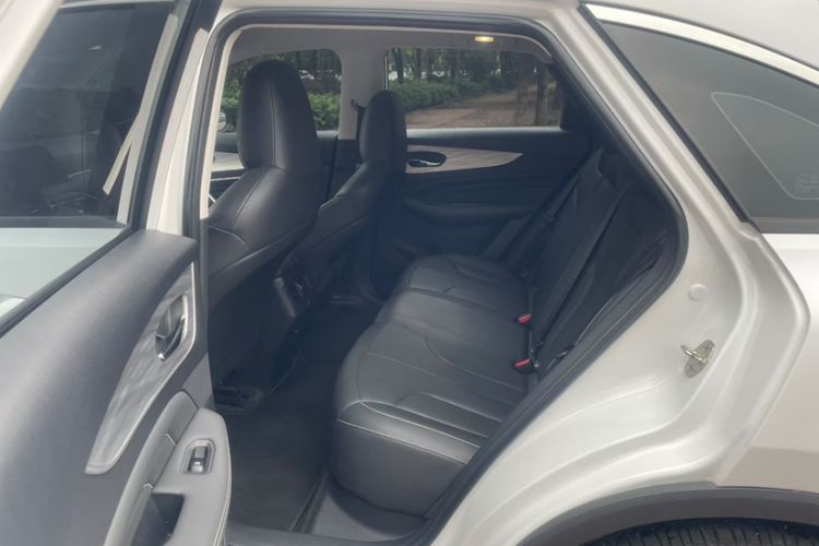 Used Venucia V DD-i 2025 Orca 150km Joyful Journey Edition Interior 4