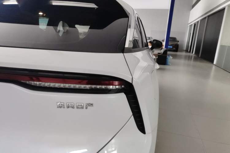 Used Venucia V DD-i 2025 Orca 150km Joyful Journey Edition Right Rear Taillight