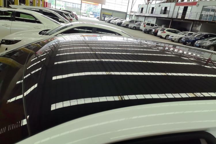 Used Venucia V DD-i 2025 Orca 150km Joyful Journey Edition Roof