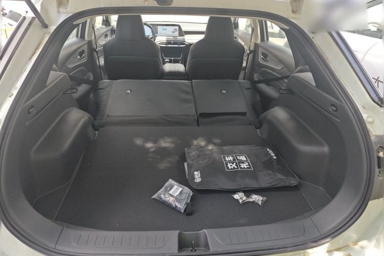 Used Venucia V DD-i 2025 Orca 150km Joyful Journey Edition Trunk