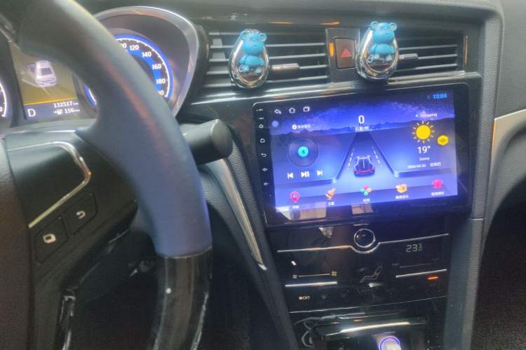 Used Venucia D60EV 2019 High-Range Travel Edition Audio And AC Panel
