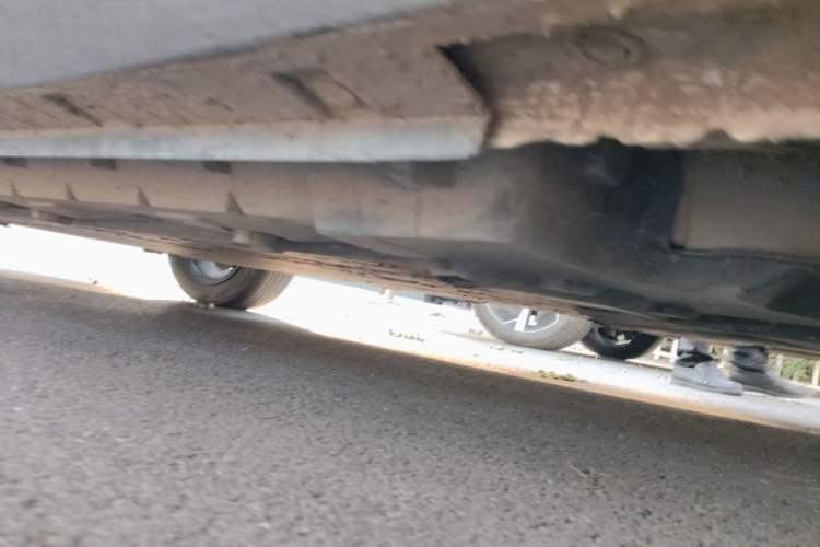 Used Venucia D60EV 2019 High-Range Travel Edition Chassis Front Right