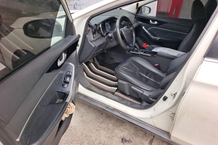 Used Venucia D60EV 2019 High-Range Comfort Edition Driver Seat