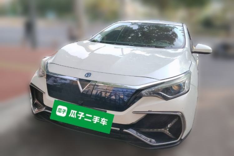Used Venucia D60EV 2019 High-Range Travel Edition Front