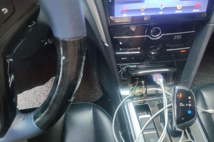 Used Venucia D60EV 2019 High-Range Travel Edition Gear Lever