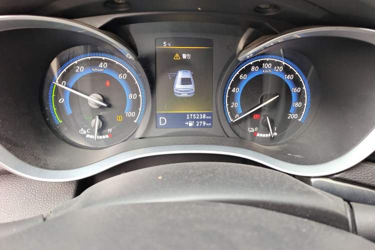Used Venucia D60EV 2019 High-Range Comfort Edition Odometer Close Up
