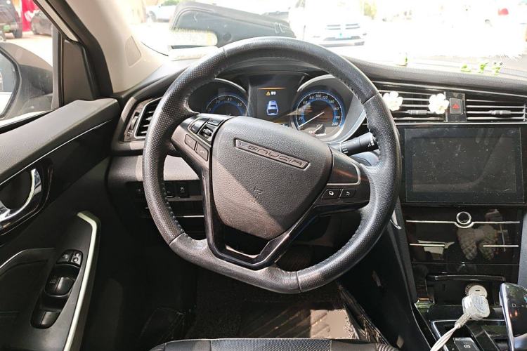 Used Venucia D60EV 2019 High-Range Deluxe Edition Steering Wheel