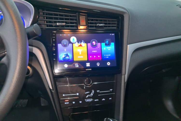 Used Venucia D60EV 2020 Standard Range Smart Drive Edition Audio And AC Panel