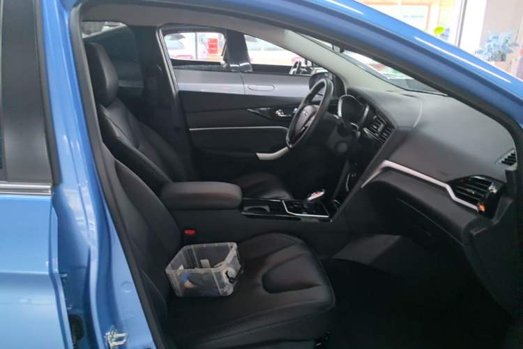 Used Venucia D60EV 2020 Standard Range Smart Drive Edition Right Front Seat