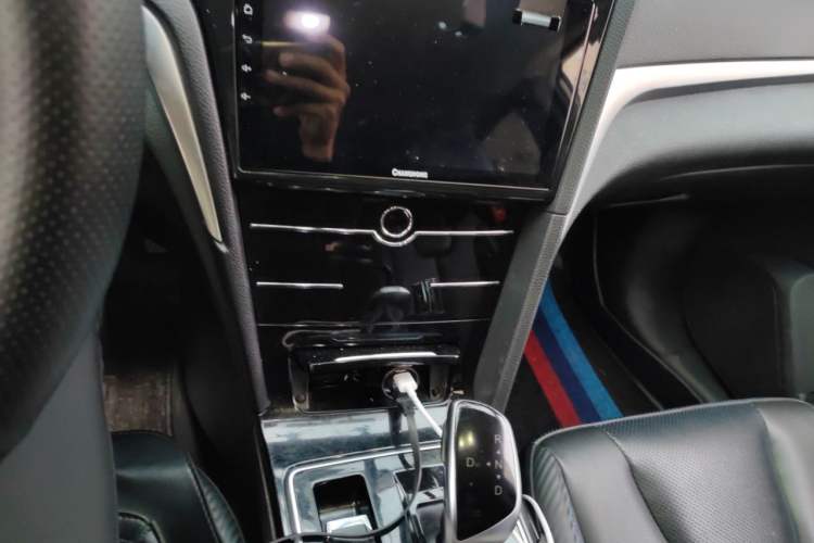 Used Venucia D60EV 2020 Standard Range Smart Drive Edition Audio And AC Panel