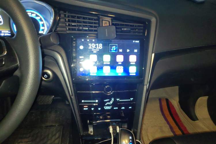 Used Venucia D60EV 2020 Standard Range Smart Drive Edition Audio And AC Panel