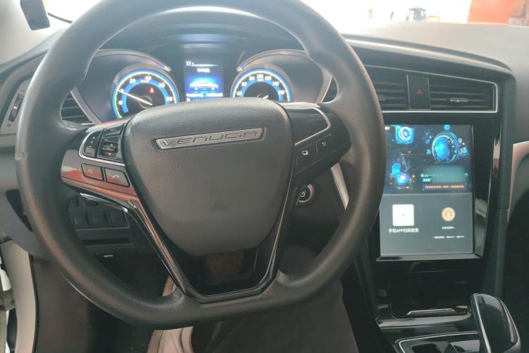 Used Venucia D60EV 2020 Standard Range Smart Drive Version – Ride-Hailing Large-Screen Edition Center Console