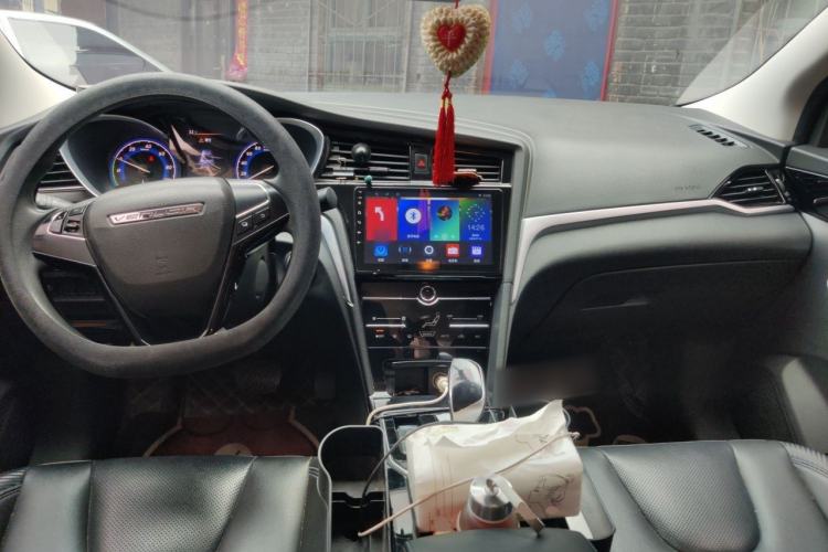 Used Venucia D60EV 2020 Standard Range Smart Drive Edition Center Console