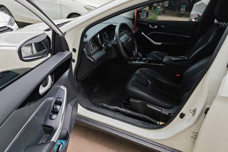 Used Venucia D60EV 2020 Standard Range Smart Drive Edition Driver Seat