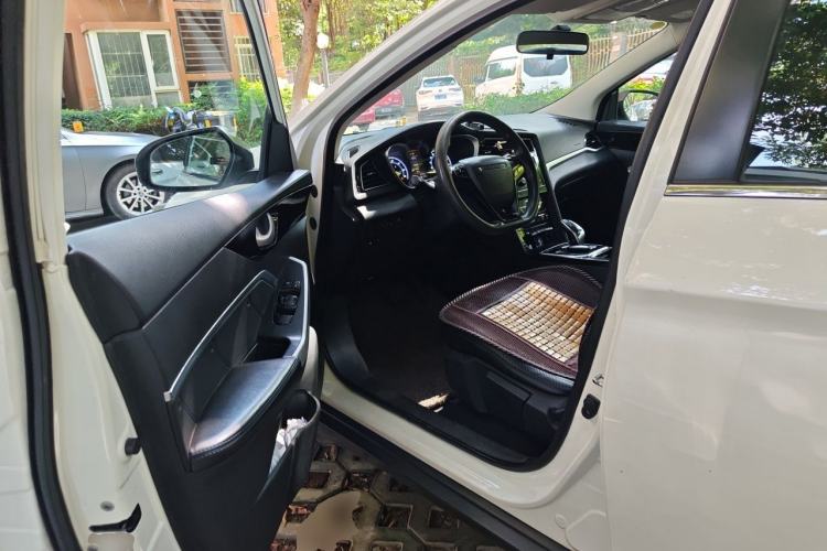 Used Venucia D60EV 2020 Standard Range Smart Drive Edition Driver Seat