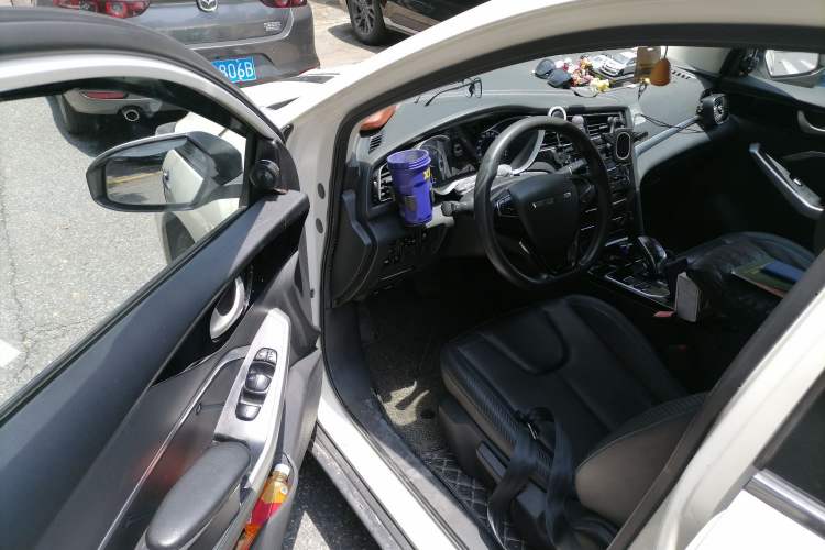 Used Venucia D60EV 2020 Standard Range Smart Drive Edition Driver Seat
