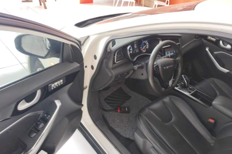 Used Venucia D60EV 2020 Standard Range Smart Drive Version – Ride-Hailing Large-Screen Edition Driver Seat