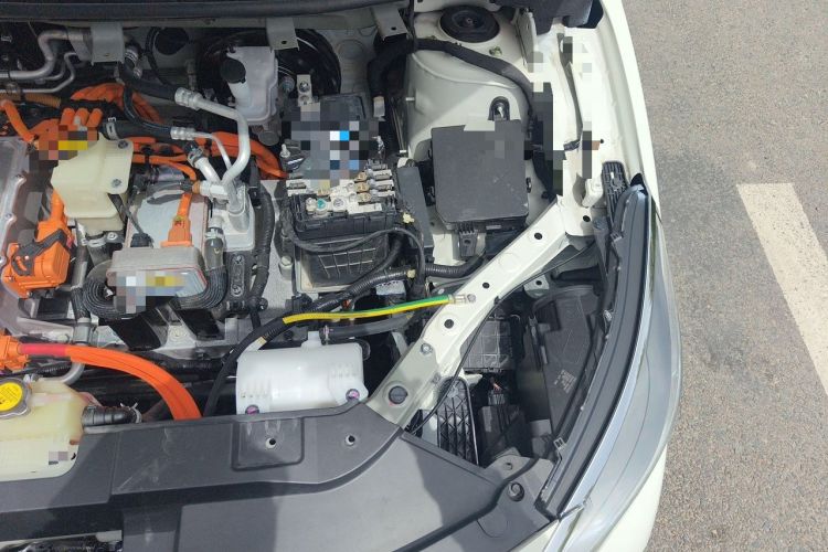 Used Venucia D60EV 2020 Standard Range Smart Drive Edition Engine Bay Left