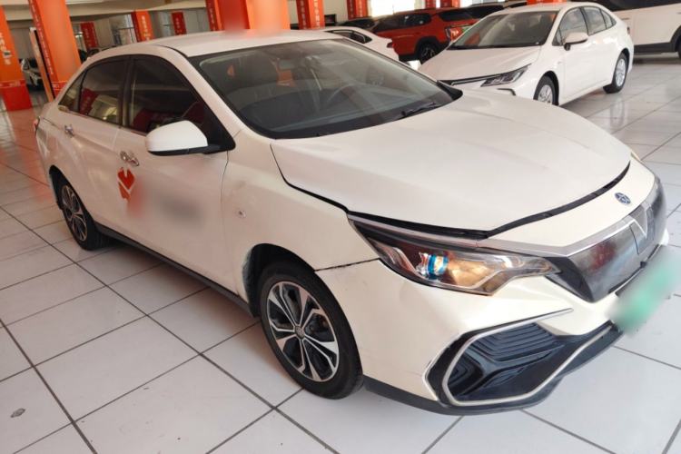 Used Venucia D60EV 2020 Standard Range Smart Drive Version – Ride-Hailing Large-Screen Edition Exterior 1