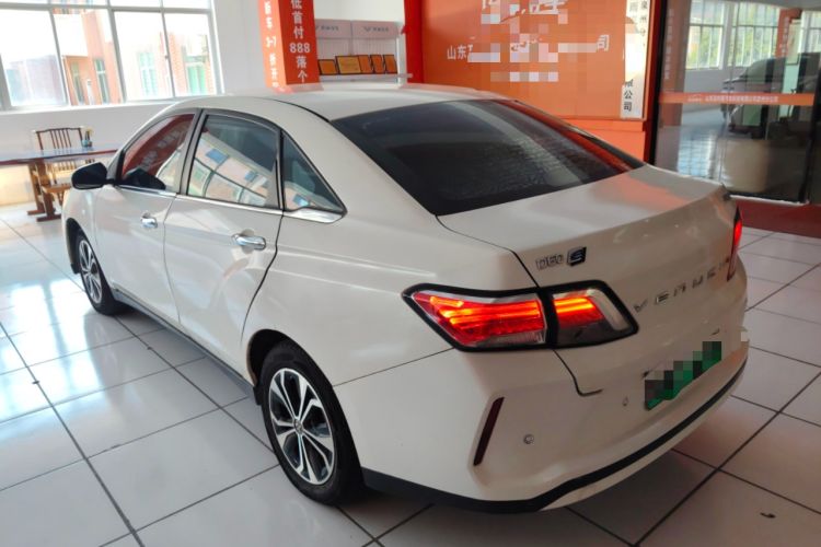 Used Venucia D60EV 2020 Standard Range Smart Drive Version – Ride-Hailing Large-Screen Edition Exterior 2