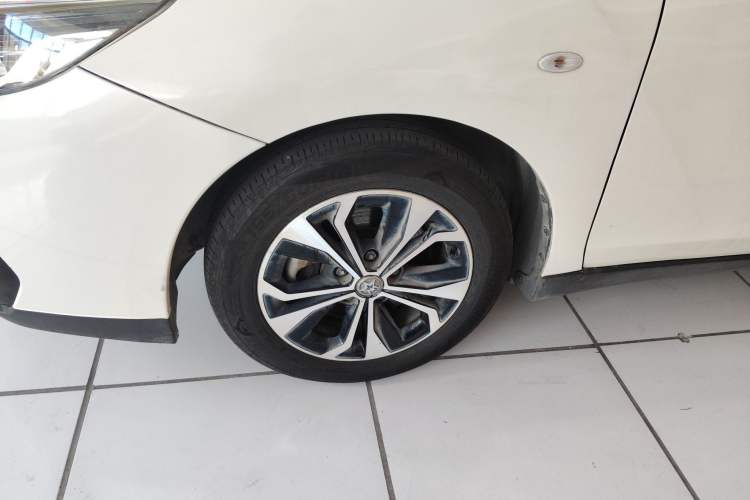 Used Venucia D60EV 2020 Standard Range Smart Drive Version – Ride-Hailing Large-Screen Edition Exterior 4