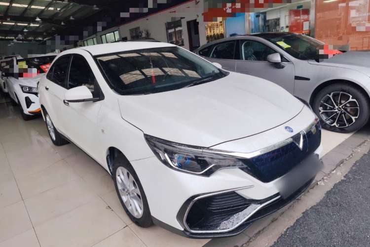 Used Venucia D60EV 2020 Standard Range Smart Drive Edition Front Right 45 Deg