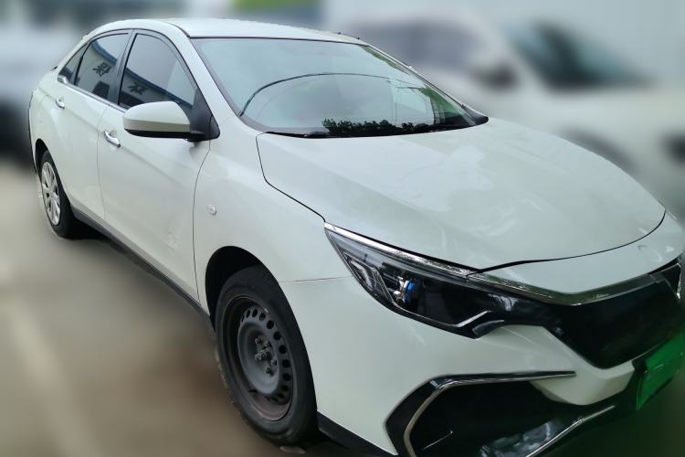 Used Venucia D60EV 2020 Standard Range Smart Drive Edition Front Right 45 Deg