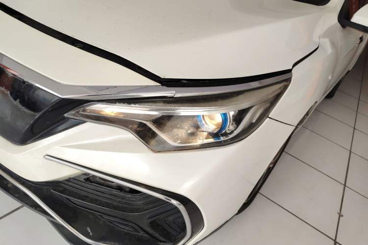 Used Venucia D60EV 2020 Standard Range Smart Drive Version – Ride-Hailing Large-Screen Edition Left Front Headlight