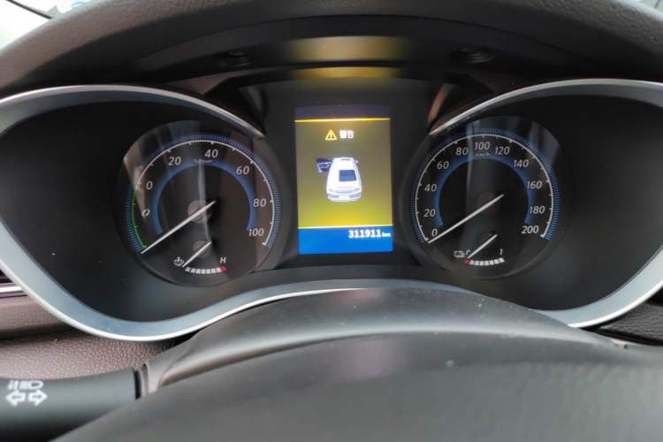 Used Venucia D60EV 2020 Standard Range Smart Drive Edition Odometer Close Up