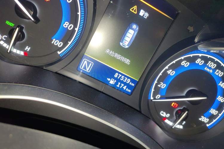 Used Venucia D60EV 2020 Standard Range Smart Drive Edition Odometer Close Up