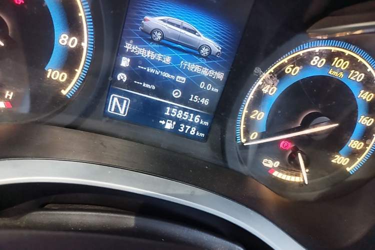 Used Venucia D60EV 2020 Standard Range Smart Drive Edition Odometer Close Up