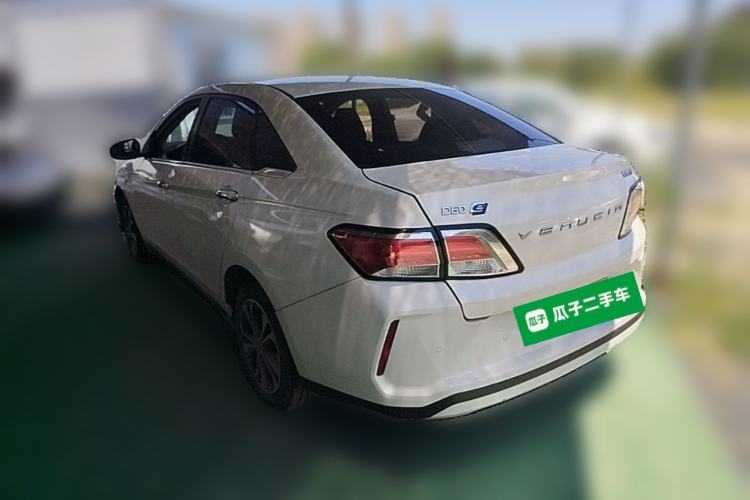 Used Venucia D60EV  Rear Left 45 Deg