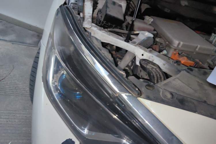 Used Venucia D60EV 2020 Standard Range Smart Drive Edition Right Front Headlight