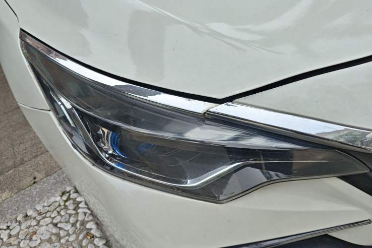 Used Venucia D60EV 2020 Standard Range Smart Drive Edition Right Front Headlight