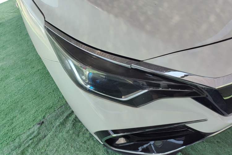 Used Venucia D60EV 2020 Standard Range Smart Drive Edition Right Front Headlight